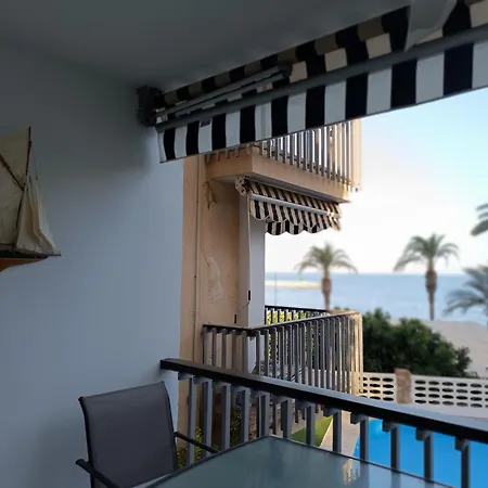 El Yate Sol Y Mar Ii Apartment *